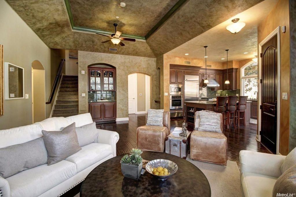 2430 Pavilions Place Ln - Photo 4 of 36