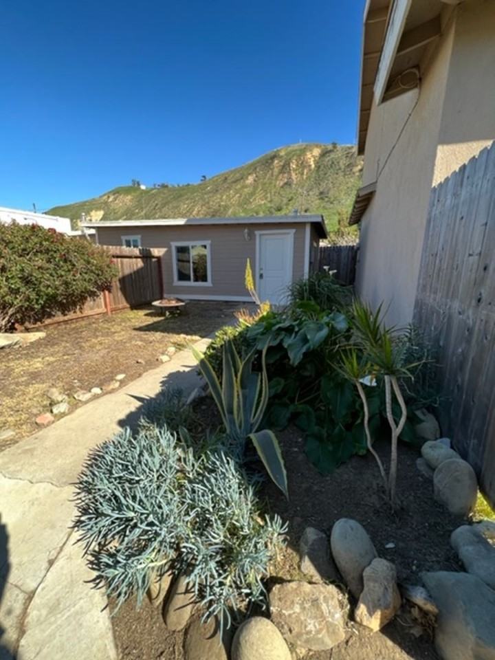 154 E Ramona St - Photo 2 of 9