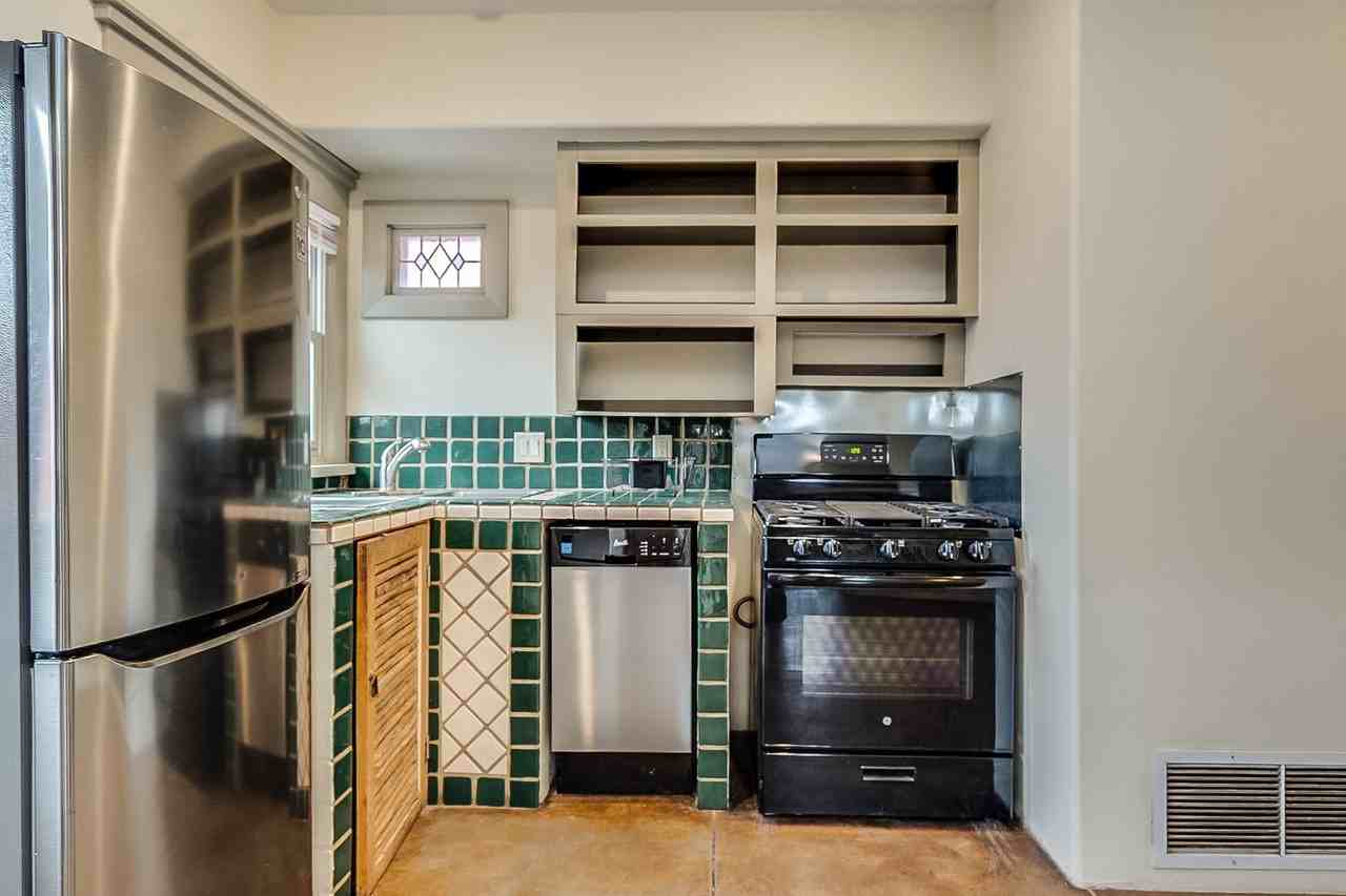 935 S Meyer Ave - Photo 6 of 11