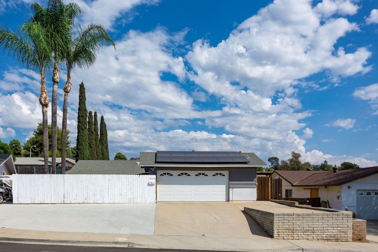 13170 Pam Ln - Photo 2 of 30