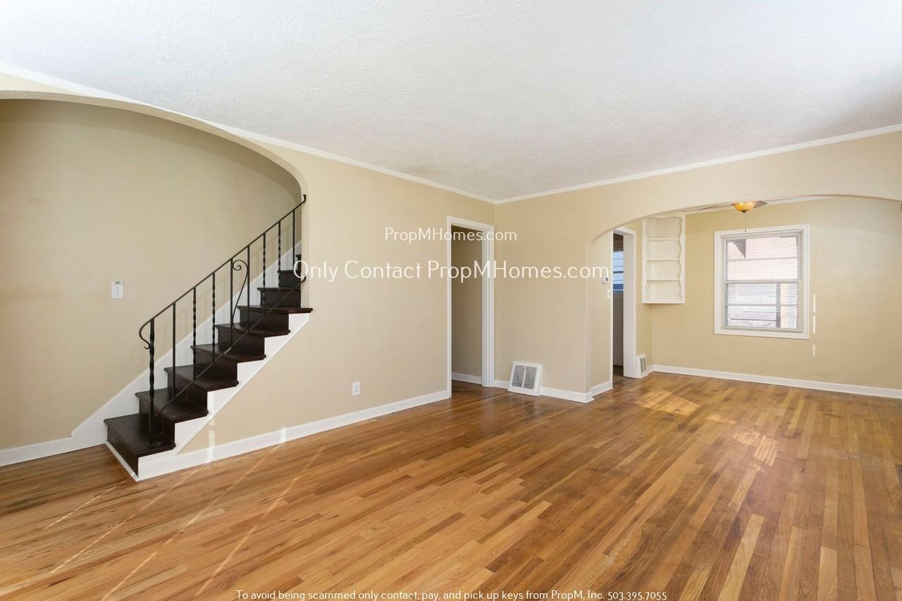 3031 Se 52nd Ave - Photo 4 of 22