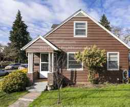 3031 Se 52nd Ave - Photo 1 of 1