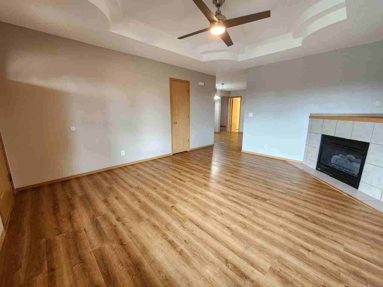 3868 S Timbercreek Ave - Photo 6 of 29