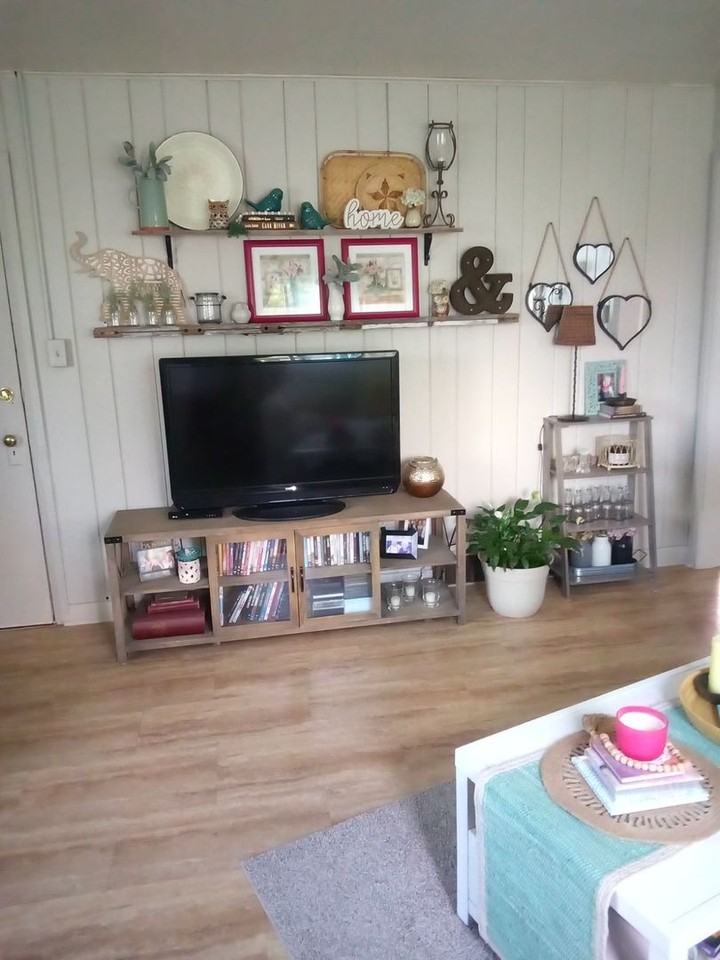 1017 Division St - Photo 2 of 6