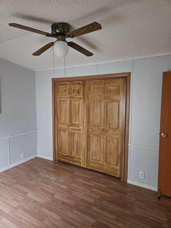 210 Yorktowne Dr - Photo 4 of 14