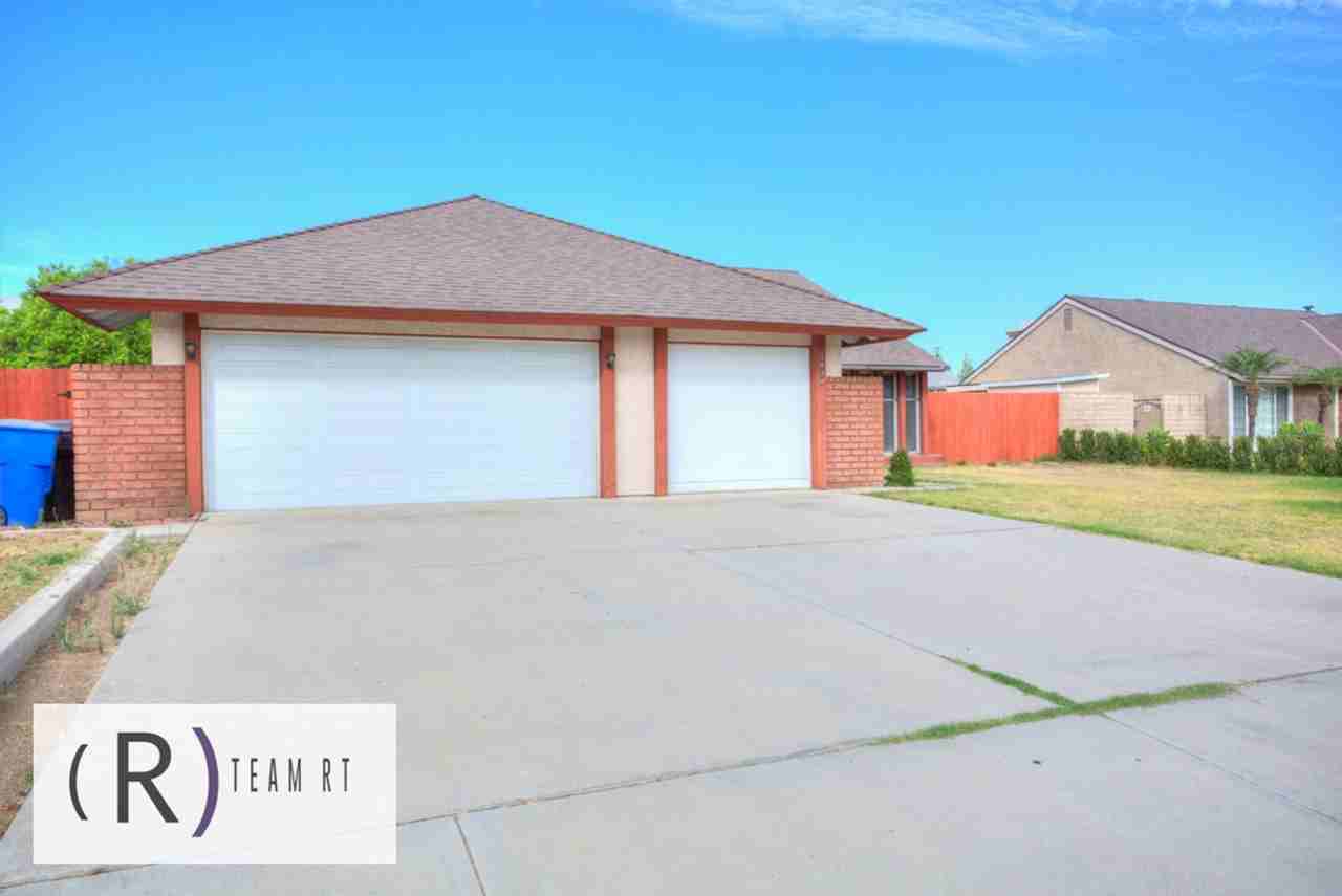 2830 Abraham Ave - Photo 2 of 43