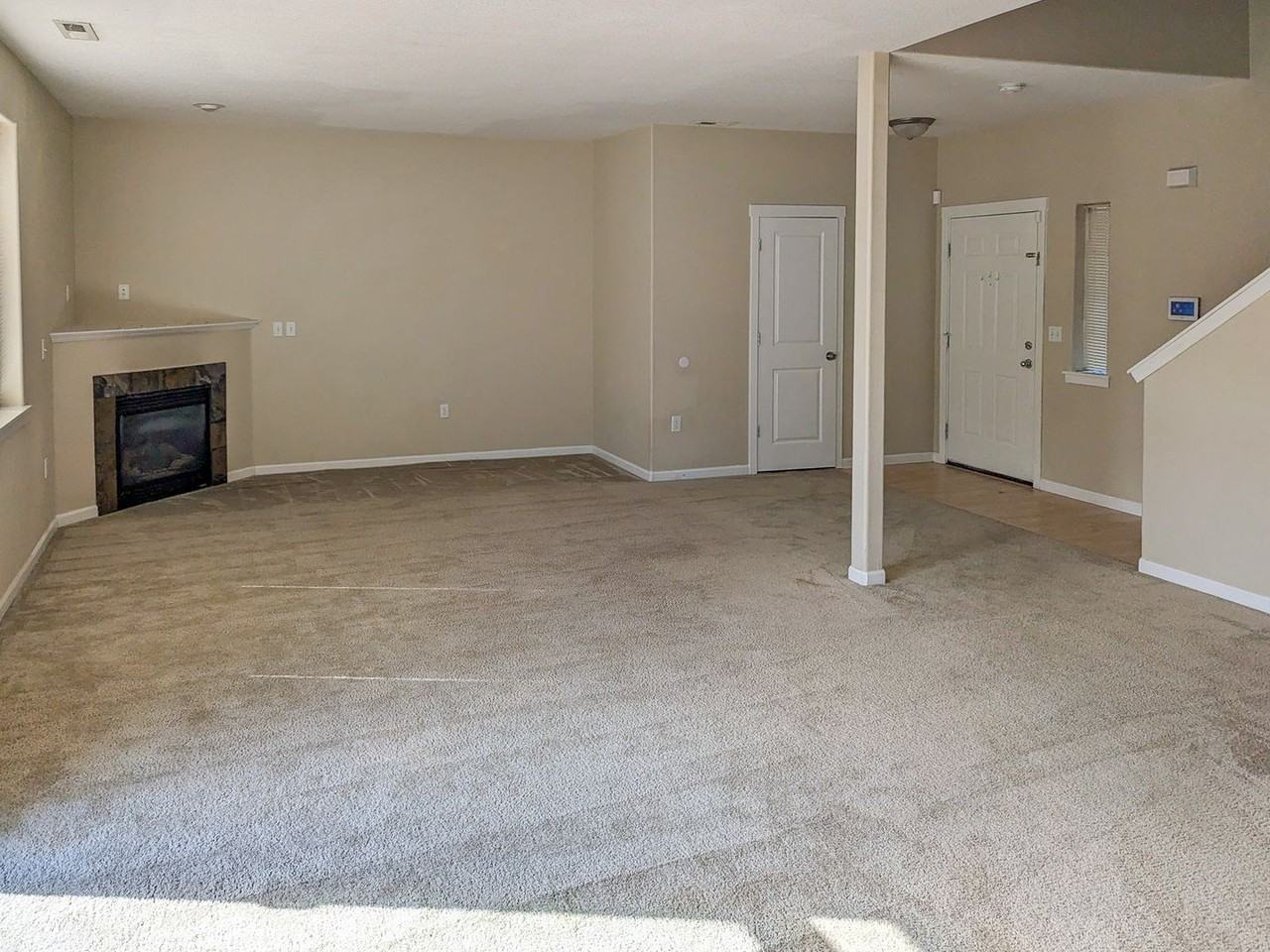 1382 Glacier View St Se - Photo 2 of 31