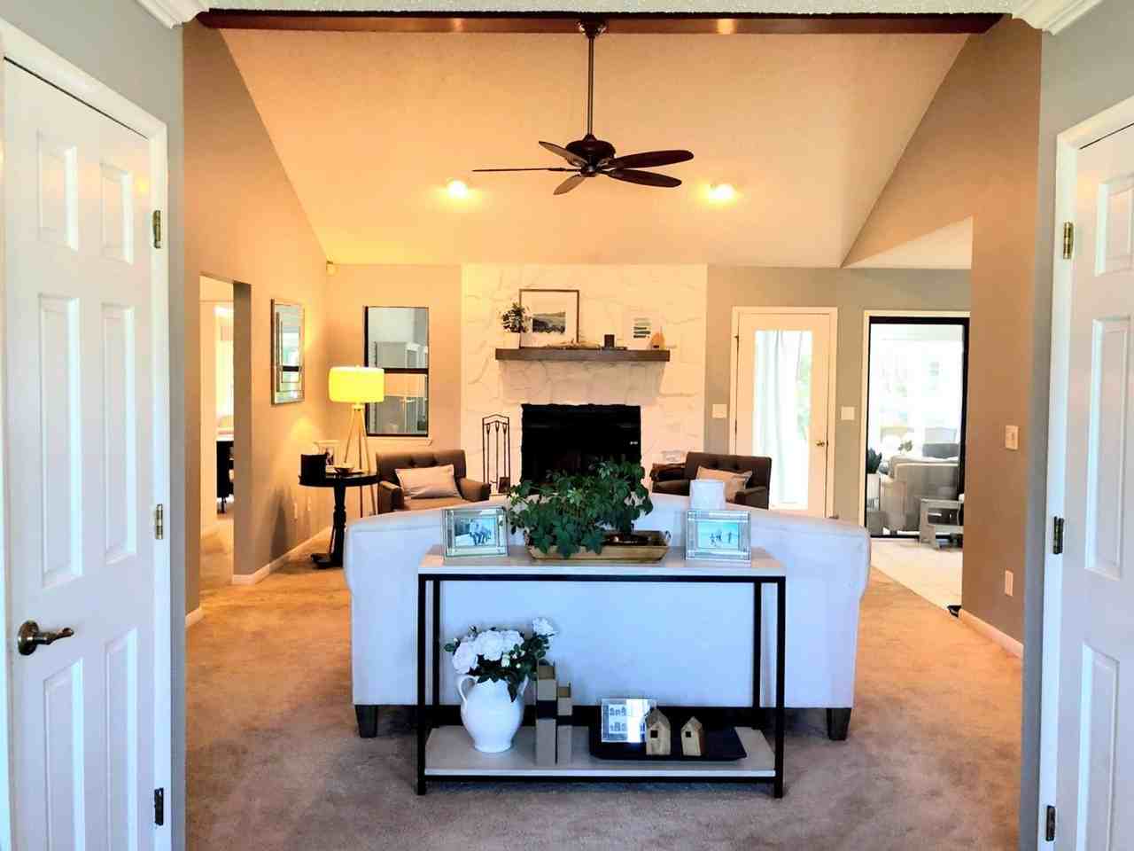 211 Brian Cir - Photo 6 of 40