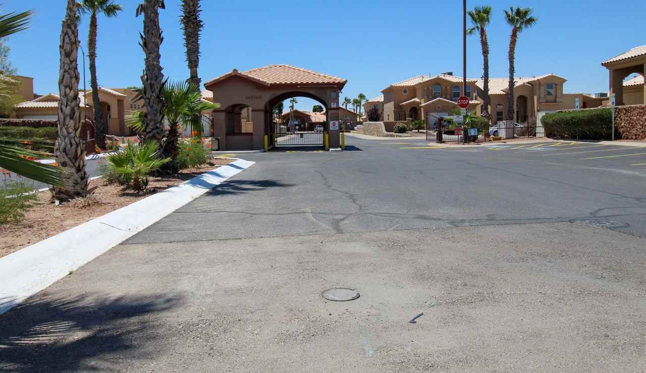 3634 Morgan Bay St - Photo 2 of 27