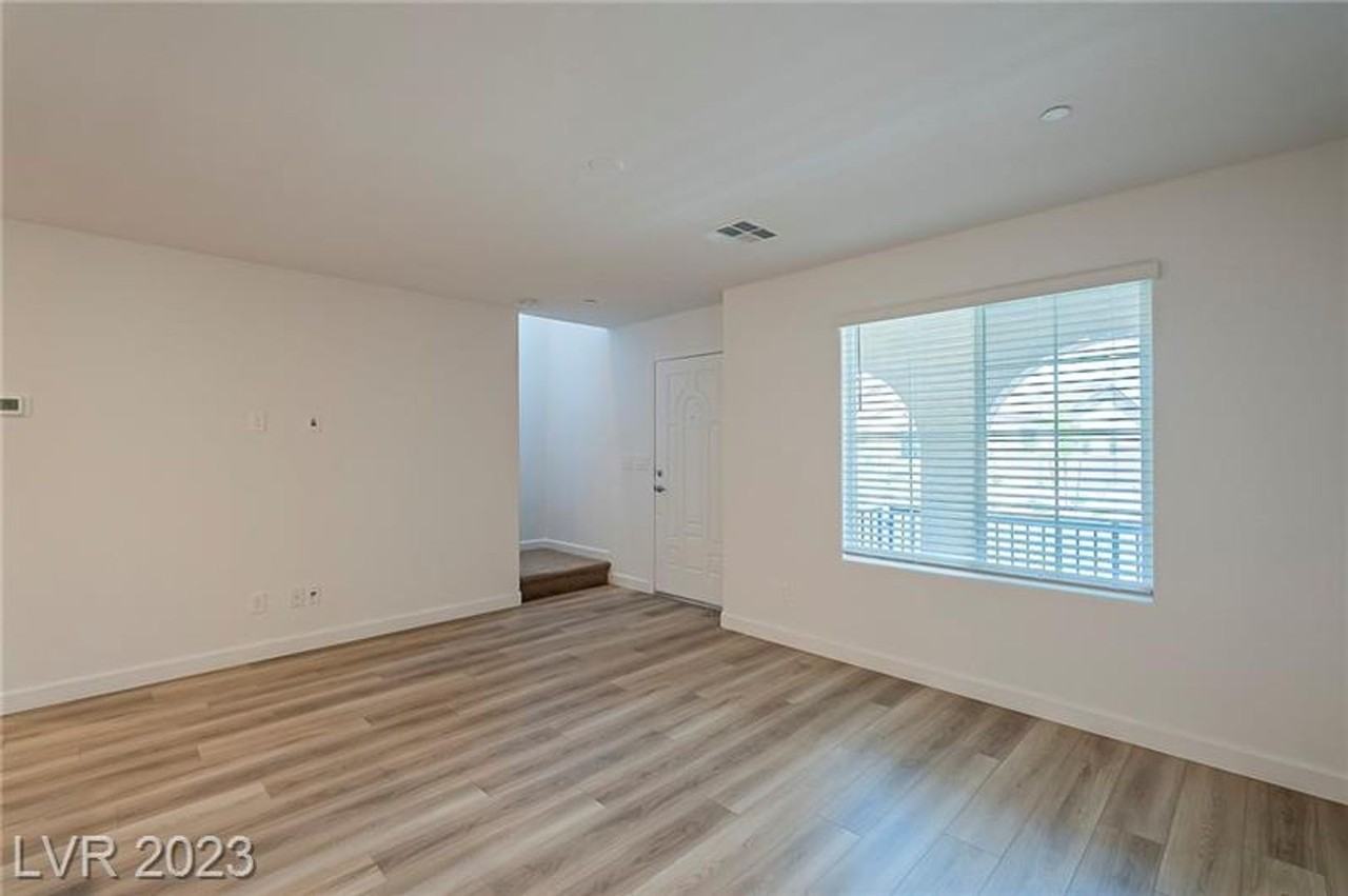 689 Omaggio Pl - Photo 5 of 32