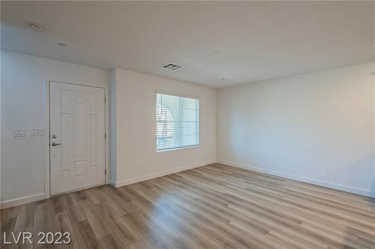 689 Omaggio Pl - Photo 6 of 32