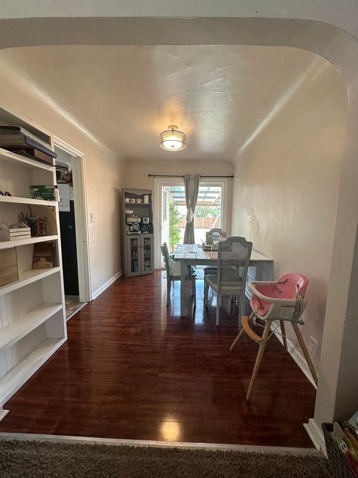 4510 Boardman Ave - Photo 5 of 17