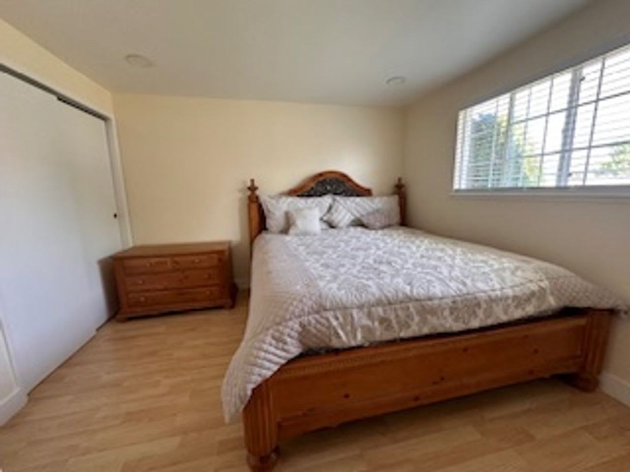 113 W Gardengate Way - Photo 3 of 11