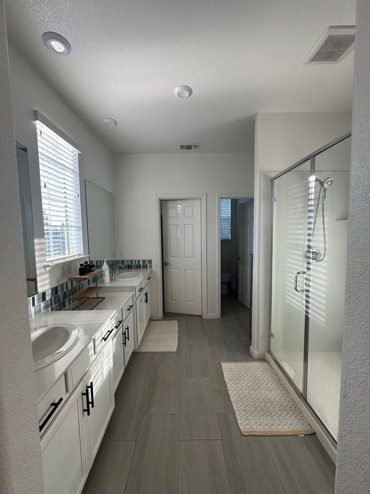 1316 Ironside Pl - Photo 5 of 14