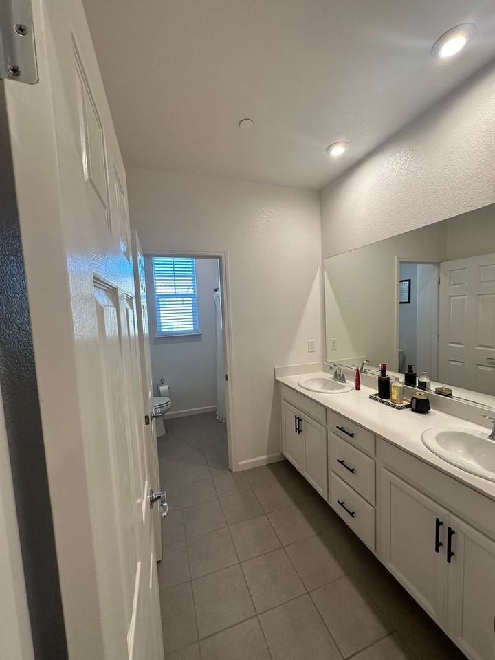 1316 Ironside Pl - Photo 7 of 14