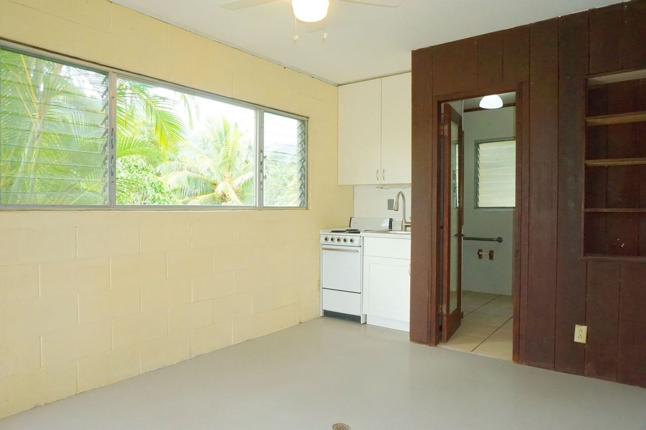 Hatch, Daniel - Photo 2 of 5