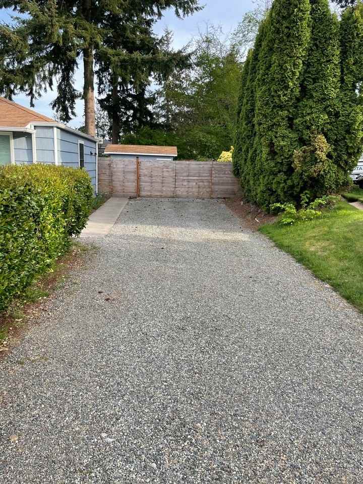 863 S 195th St - Photo 3 of 30