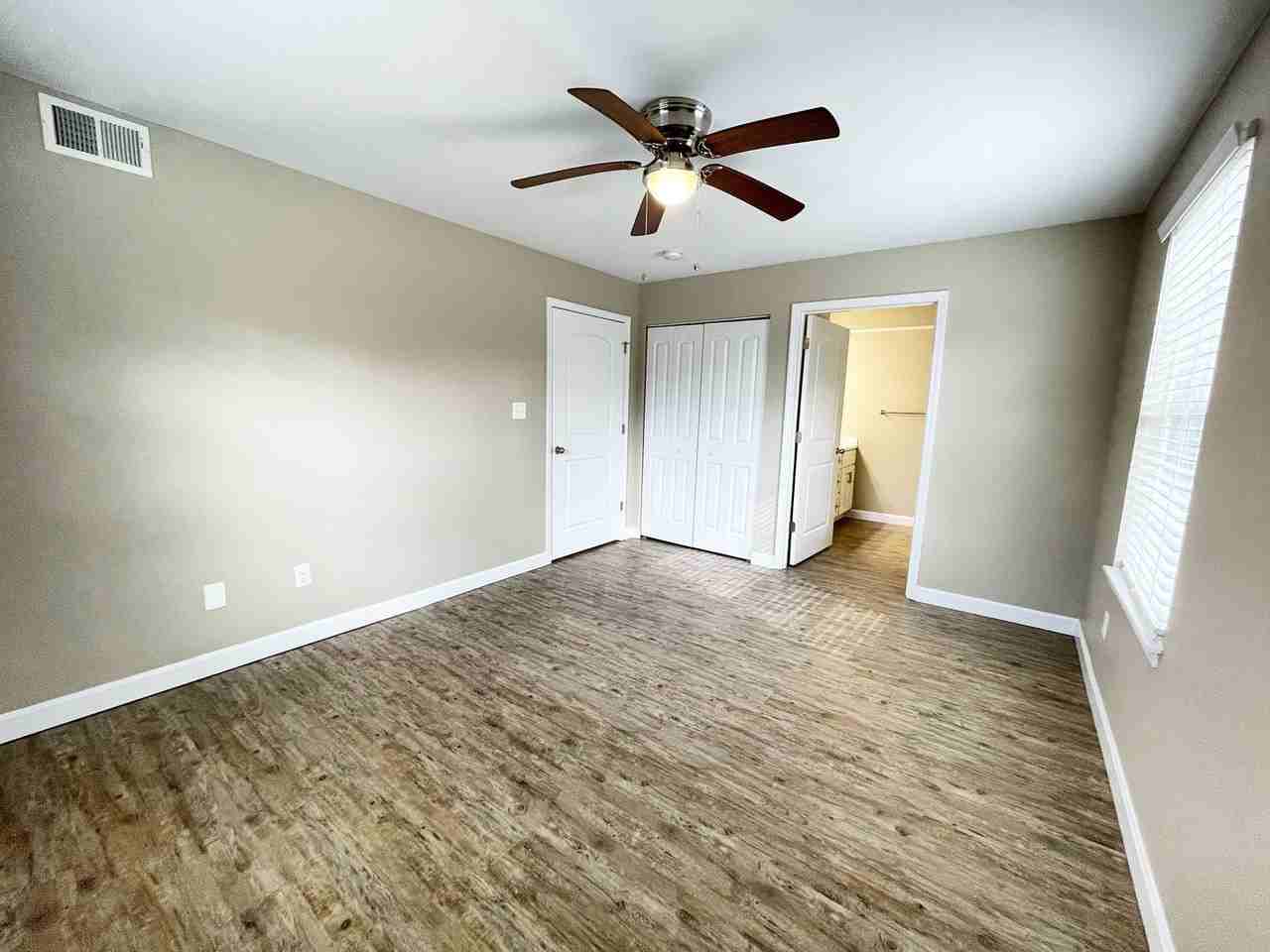 3305 Silverthorn Ln #201 - Photo 5 of 14