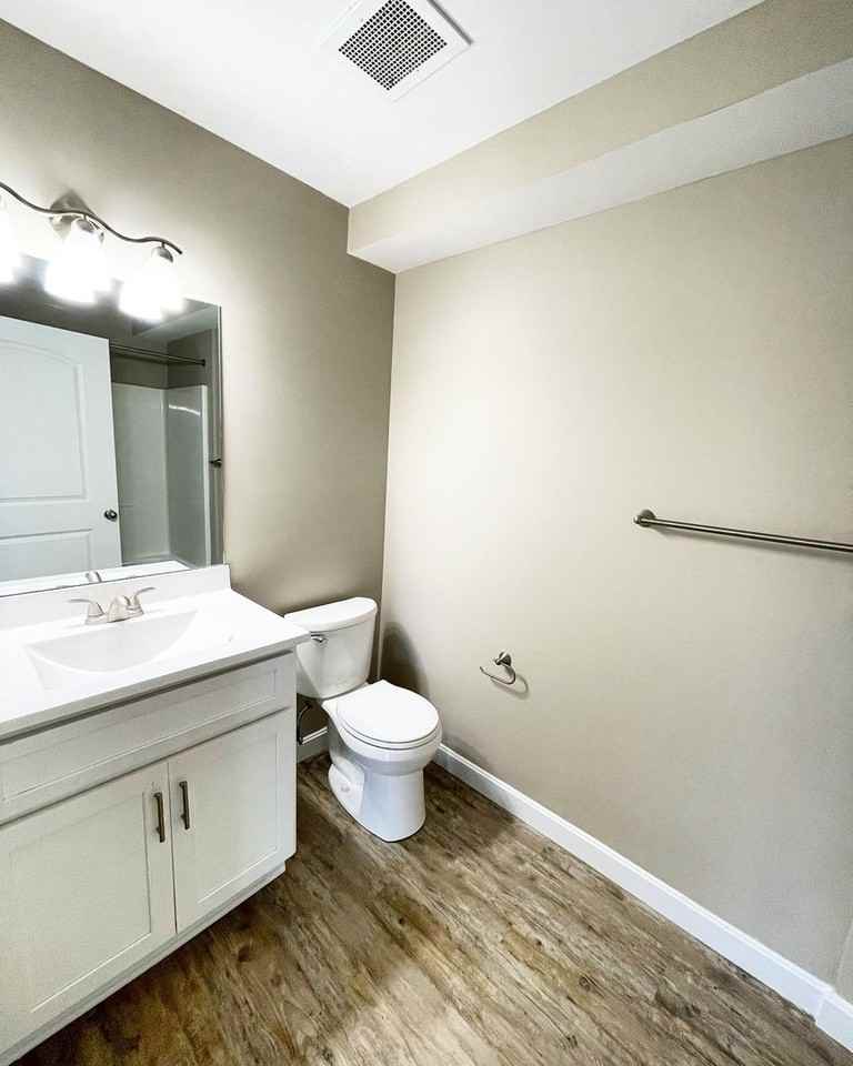 3305 Silverthorn Ln #201 - Photo 7 of 14