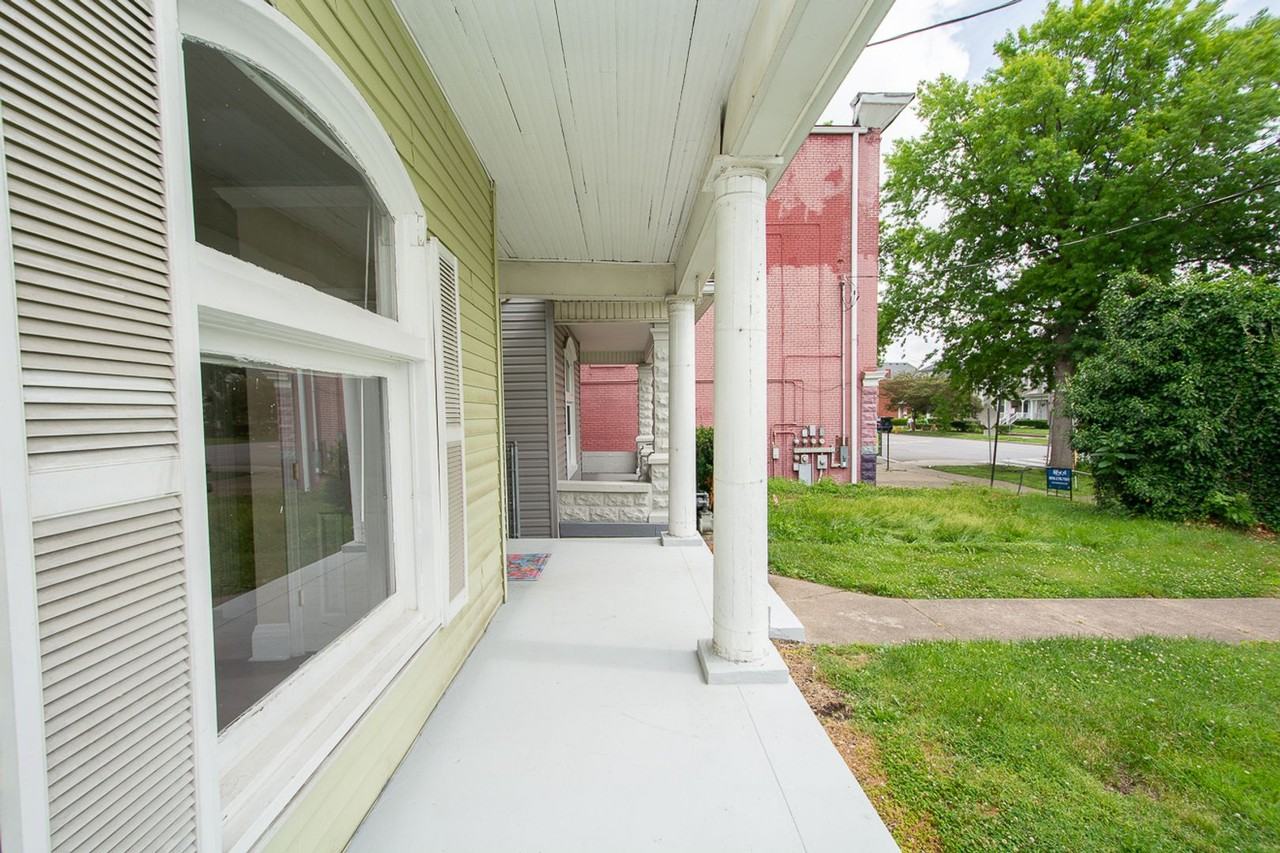 3006 S 3rd St - Photo 3 of 32