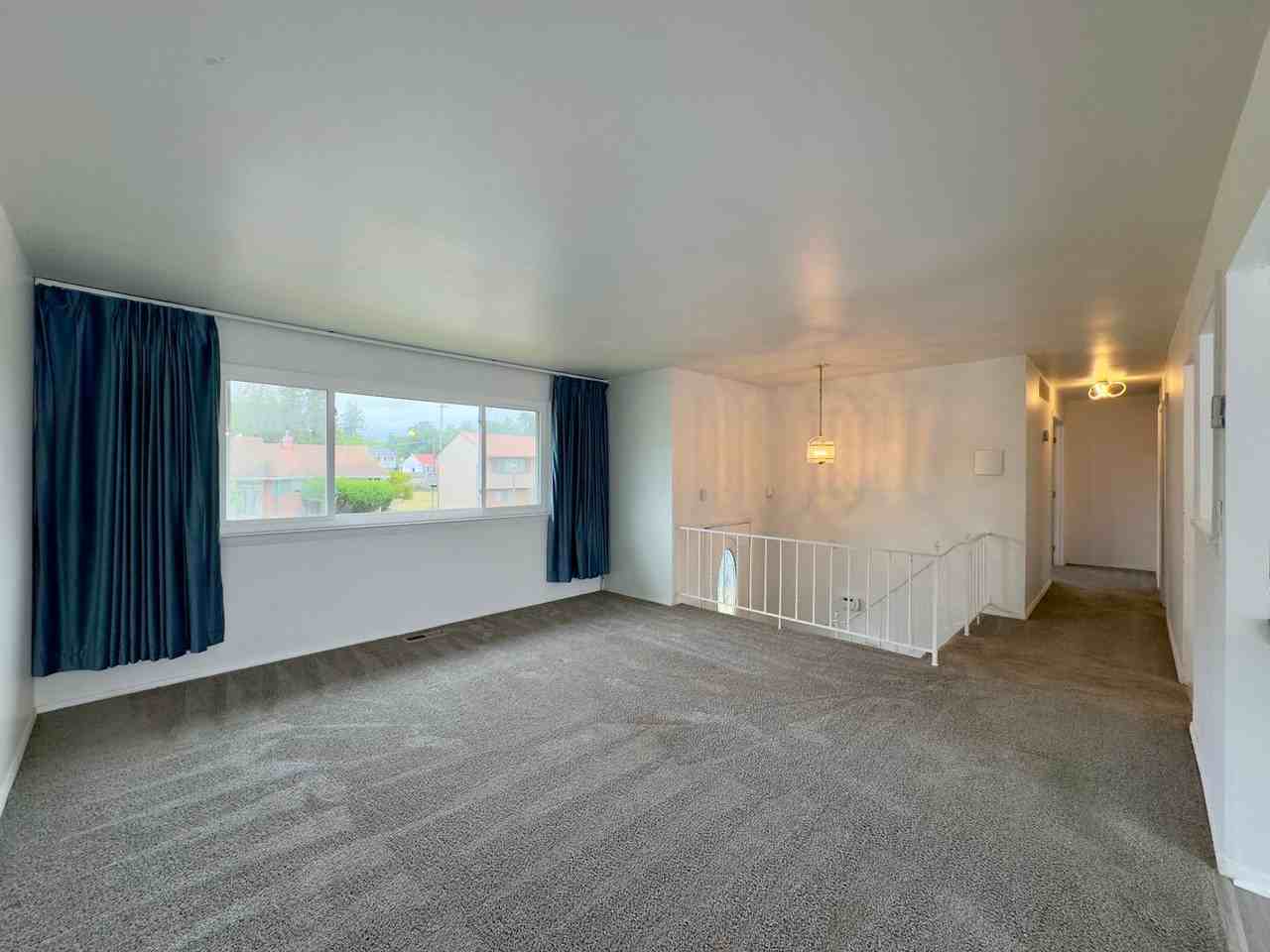 3924 Sadie Rd - Photo 6 of 35