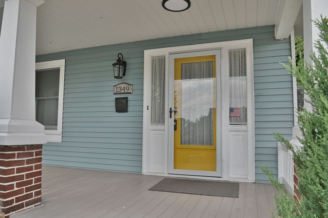 1349 Harding Ave - Photo 3 of 46