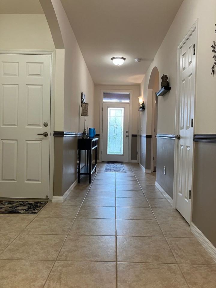 7436 Mikasa Dr - Photo 2 of 28