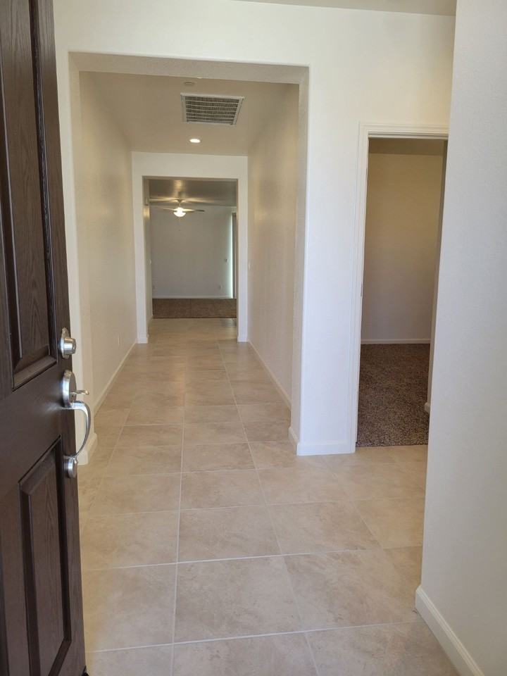 4431 Andrea Dr - Photo 7 of 41