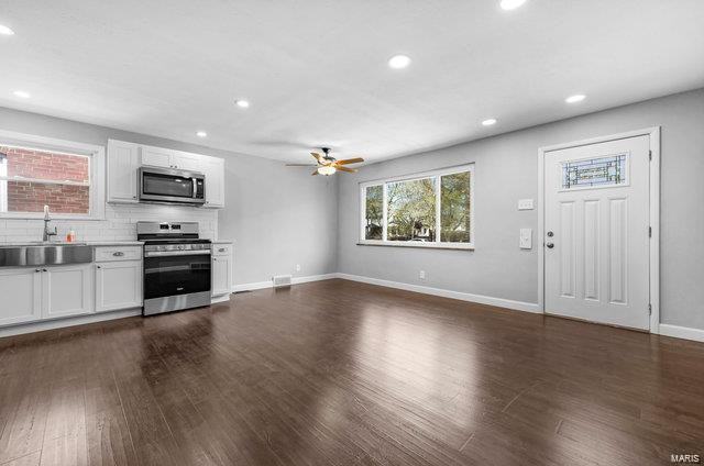 5370 Reber Pl - Photo 2 of 6