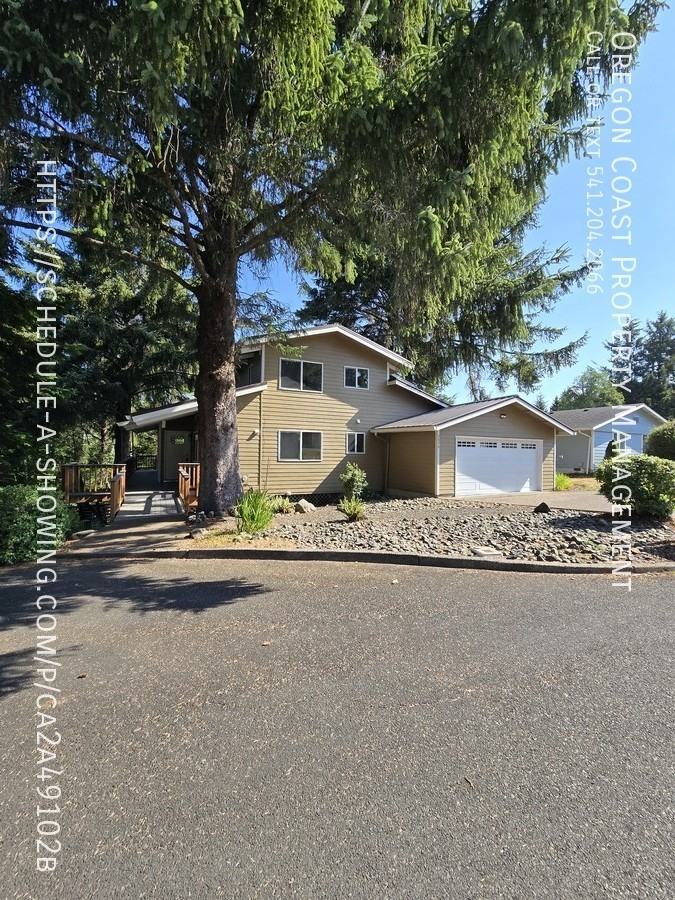 2573 Ne Crestview Ln - Photo 2 of 50