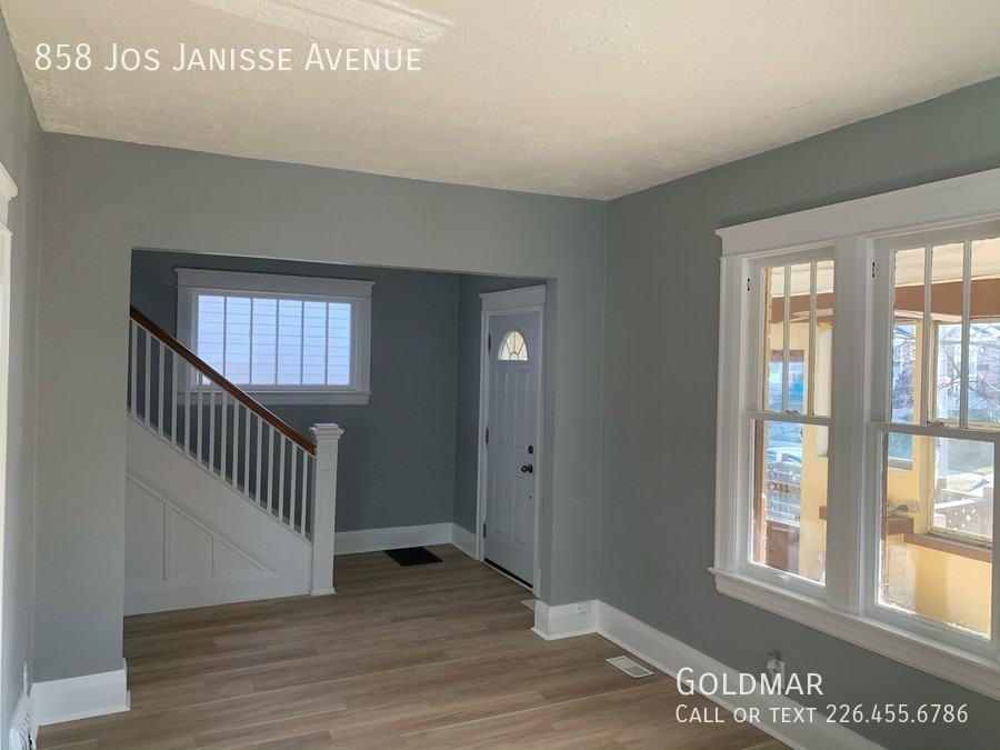 858 Jos Janisse Ave, Windsor, ON N8Y 3A8 3 Bedroom House for 1,995/month Zumper