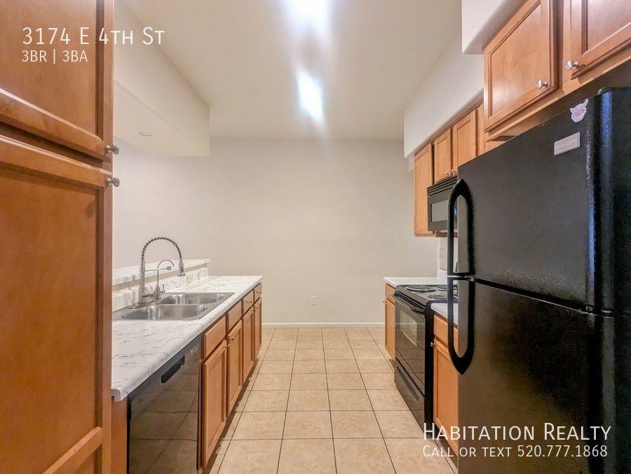 3174 E 4th St - Photo 2 of 20