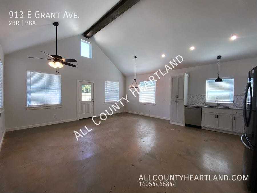 913 E Grant Ave - Photo 3 of 15