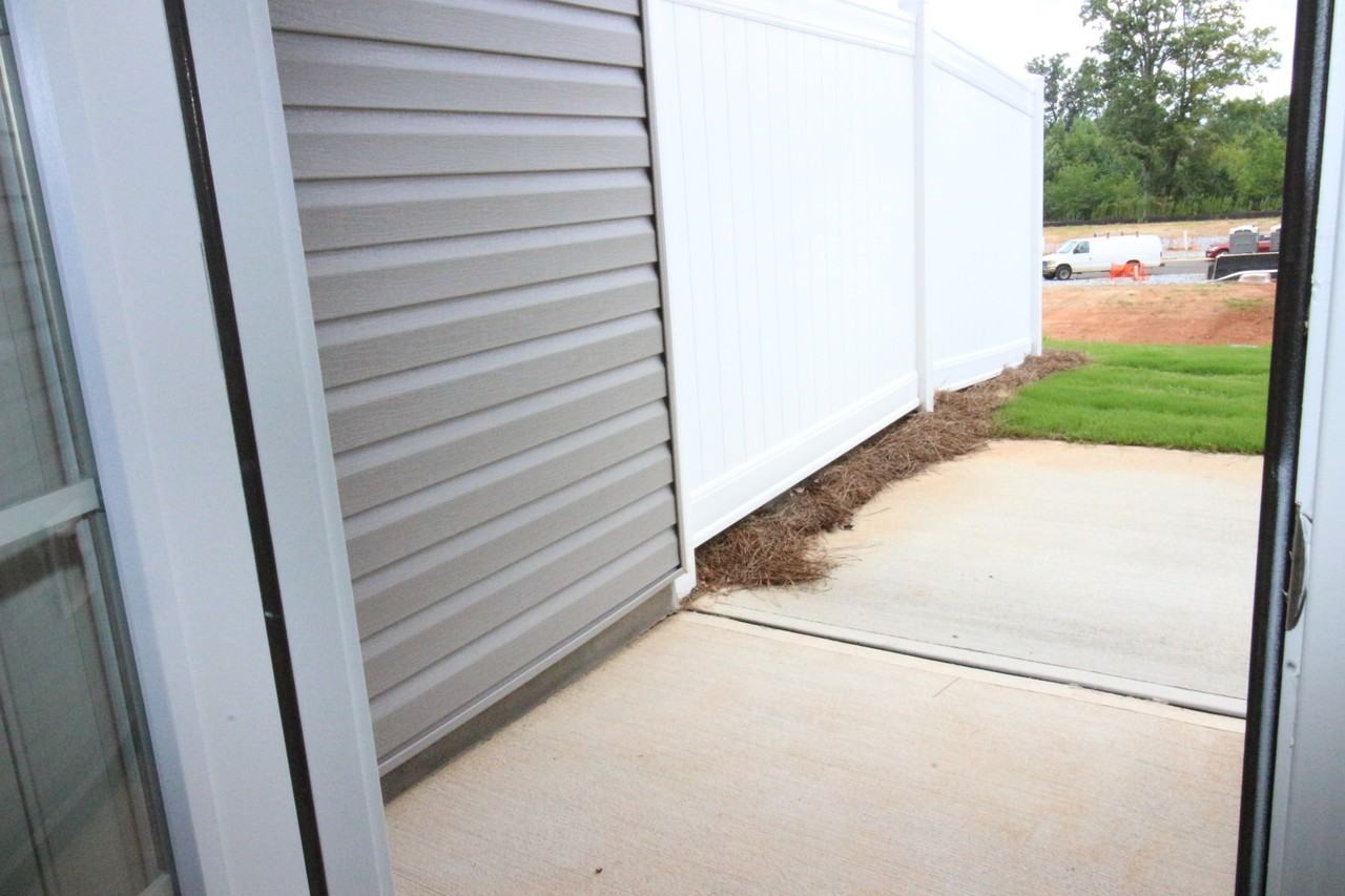 1185 Evelynnview Ln #1185 - Photo 4 of 24
