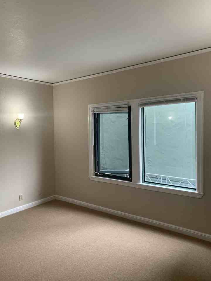 20 Hillcrest Blvd #4