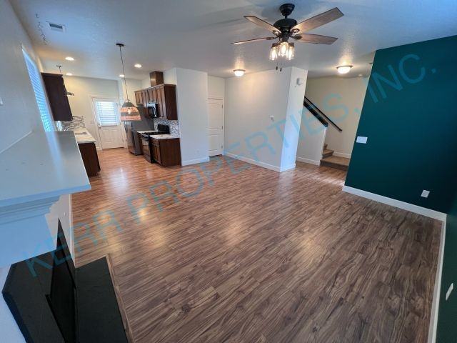 37974 Killarney St - Photo 3 of 20