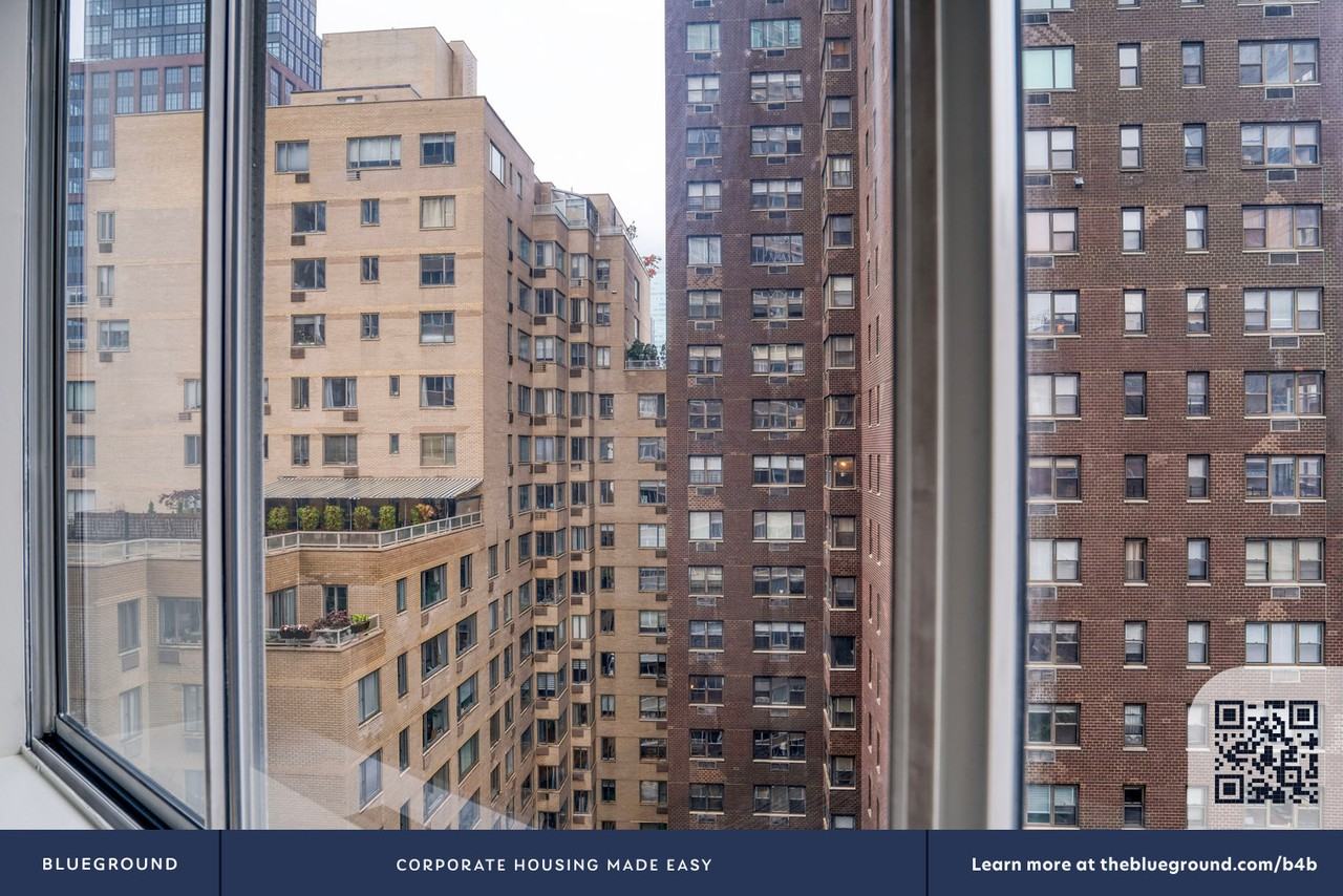 420 East 54th Street - Photo 6 of 81