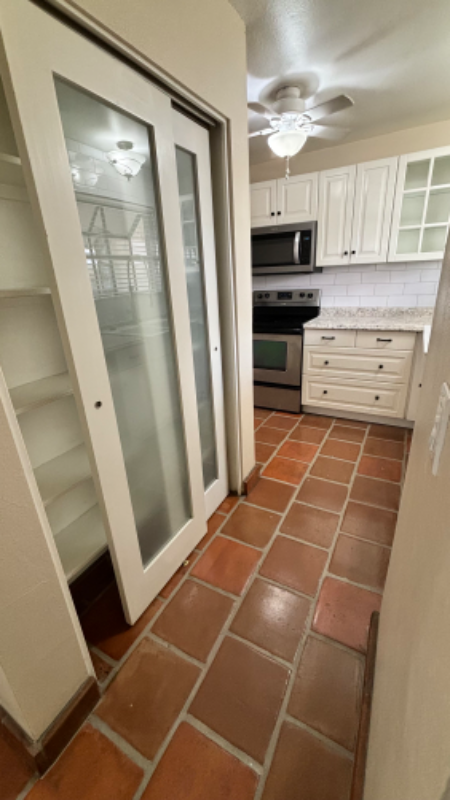 7023 E 4th St - Photo 6 of 32