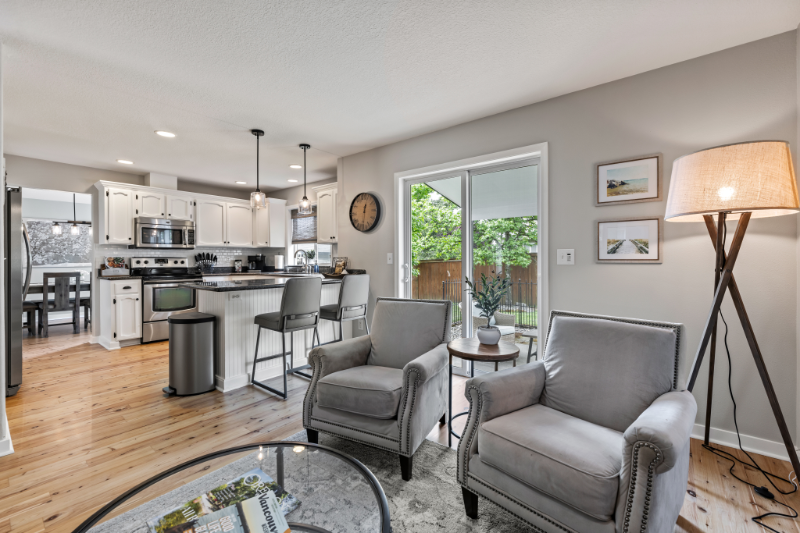 1820 Se 188th Ave - Photo 3 of 19