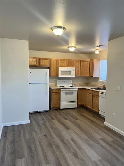 3812 Gregg Way - Photo 2 of 6