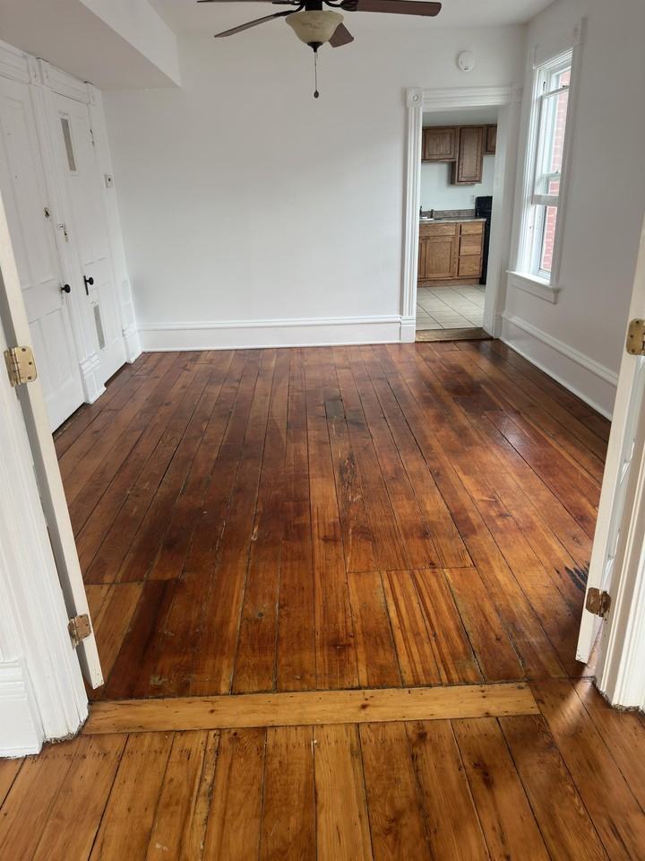 733 Rose Street - Photo 2 of 12