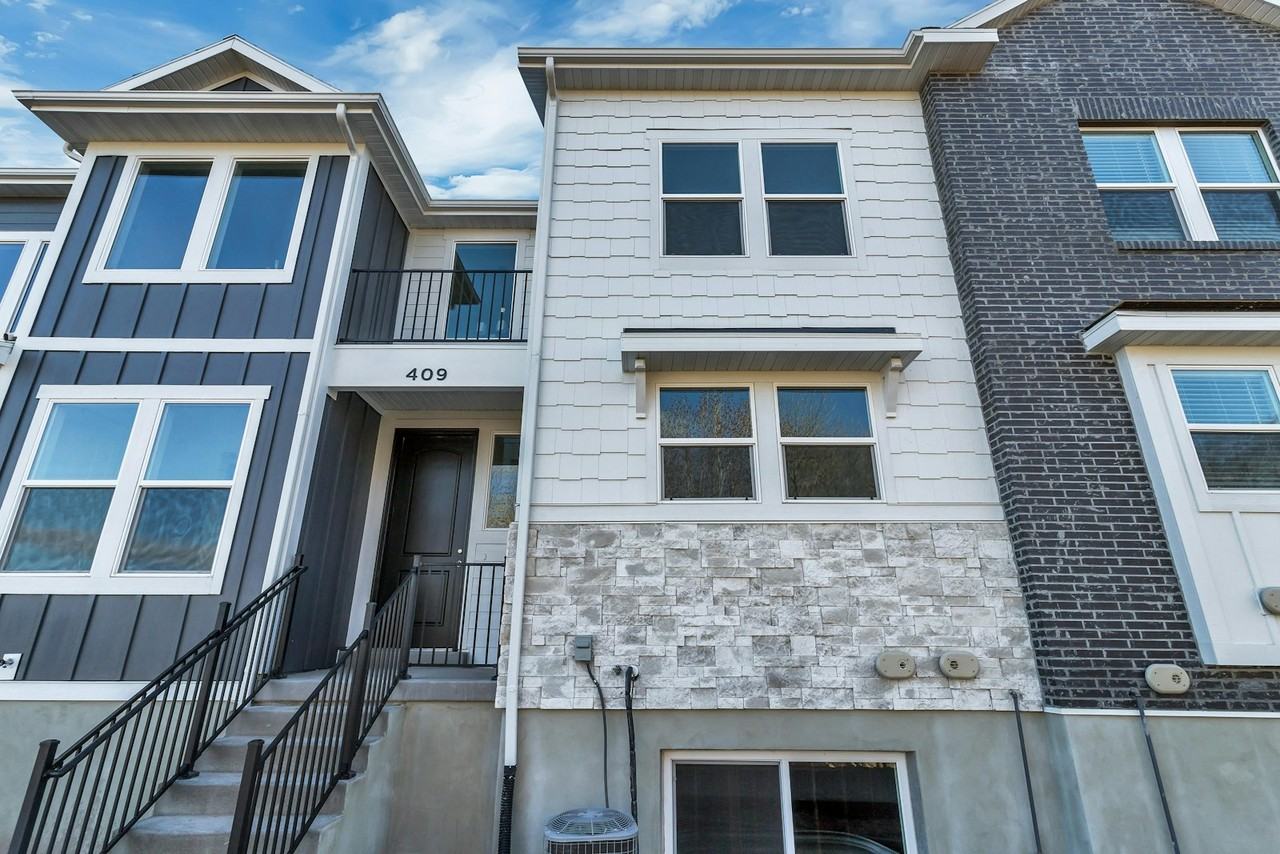 409 North 360 West, Unit Lakefront 709 - Photo 2 of 38