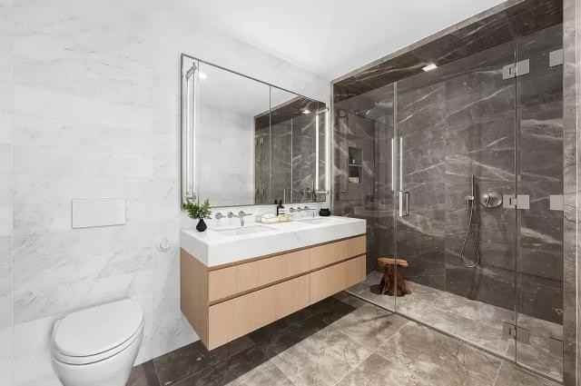 101 W 14th St - Photo 2 of 9