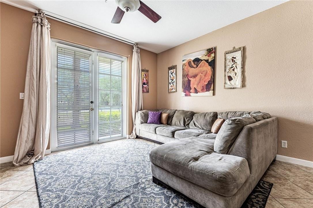 4661 Sw 75th Way - Photo 3 of 8