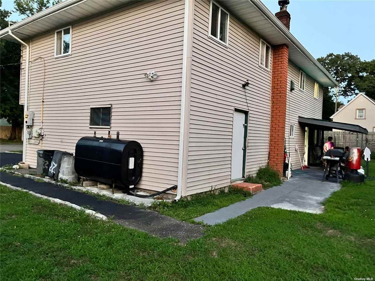 22 Venedia Dr - Photo 2 of 16