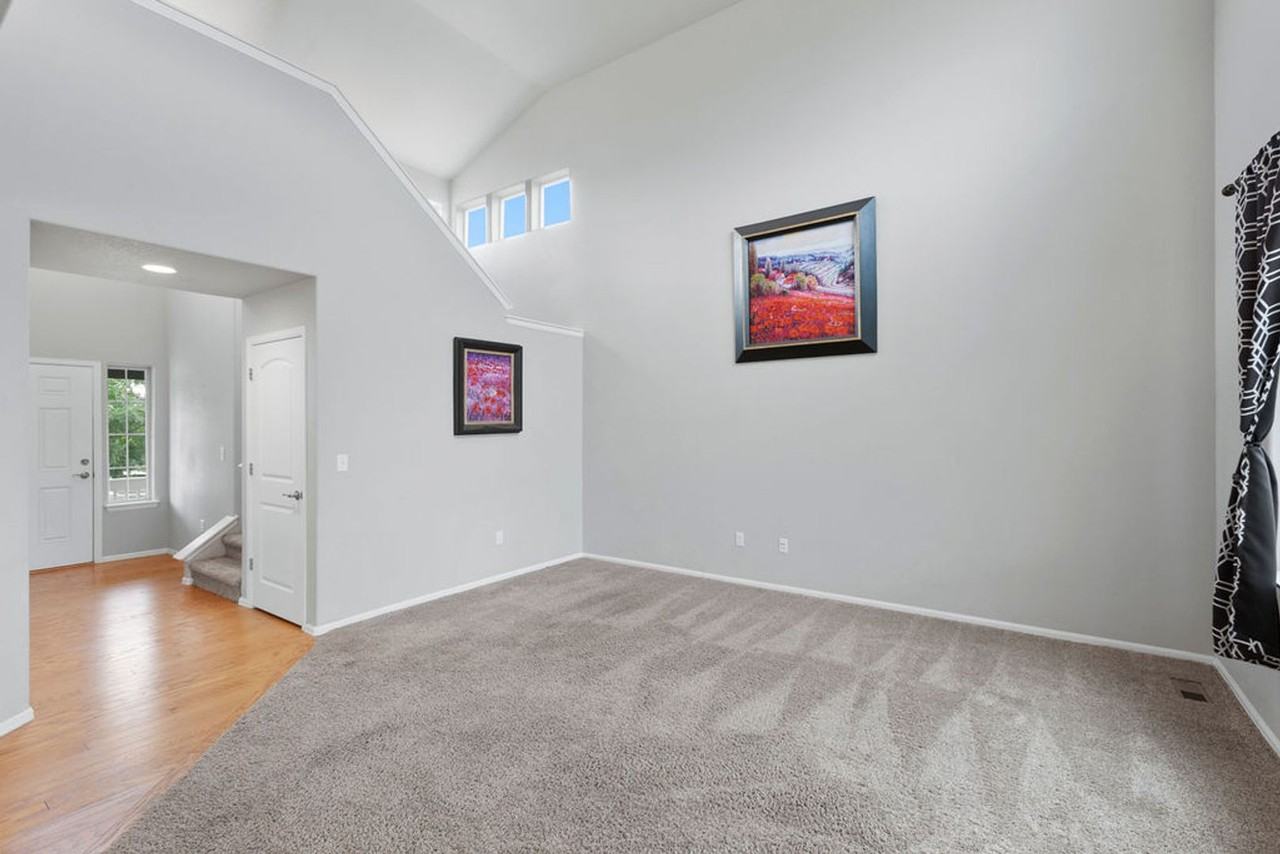 6479 Fish Lake Ct - Photo 7 of 39