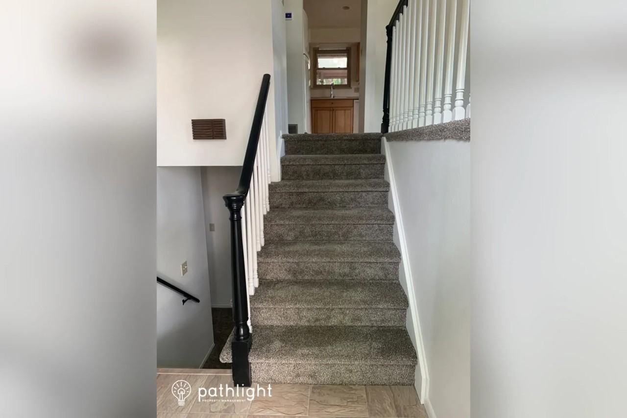 2106 S Zephyr St - Photo 3 of 10