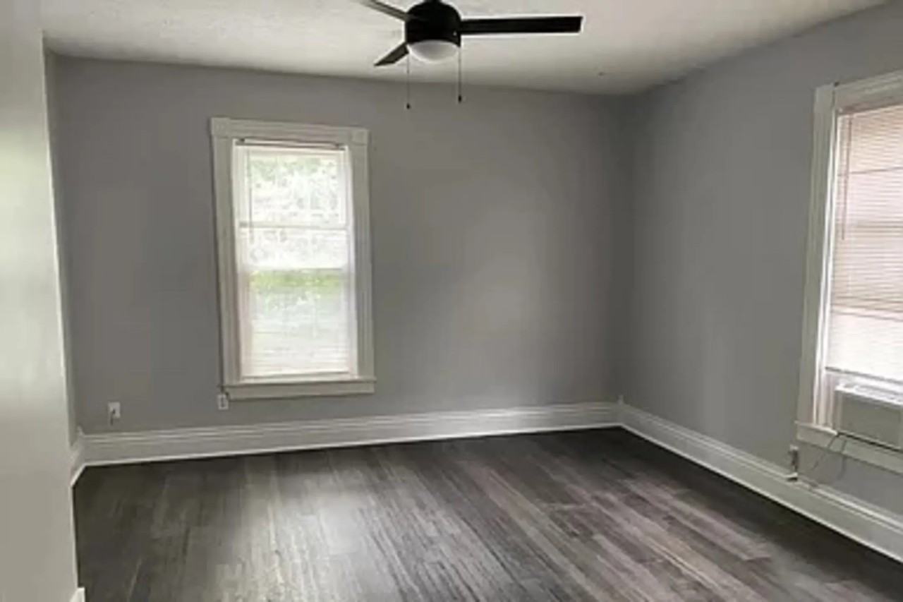 3767 Southern Pkwy - Photo 2 of 9