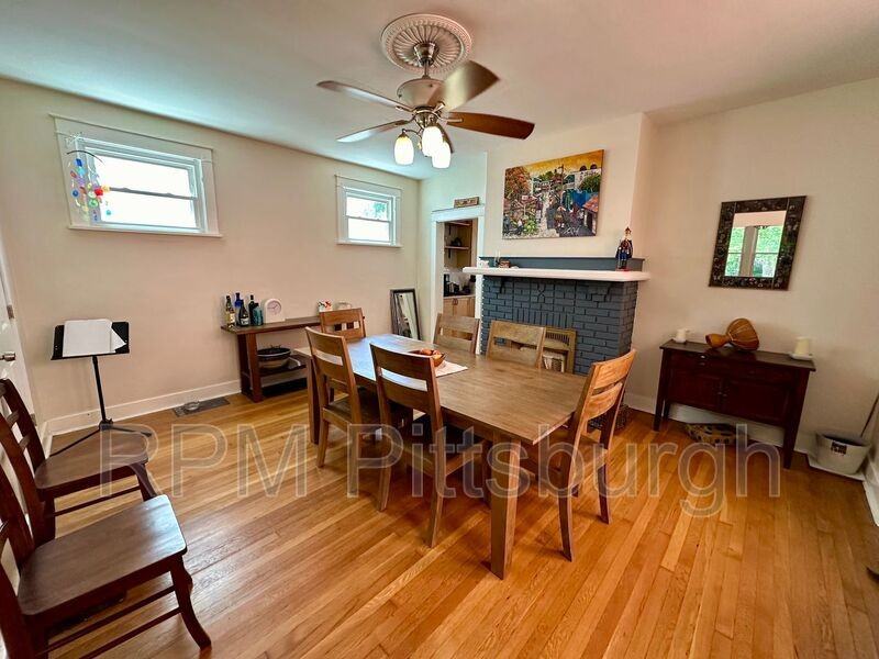 941 Mellon St - Photo 2 of 27