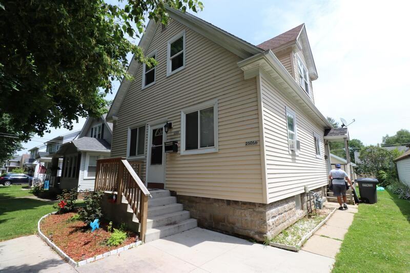 2505 N 12th St - Photo 3 of 12